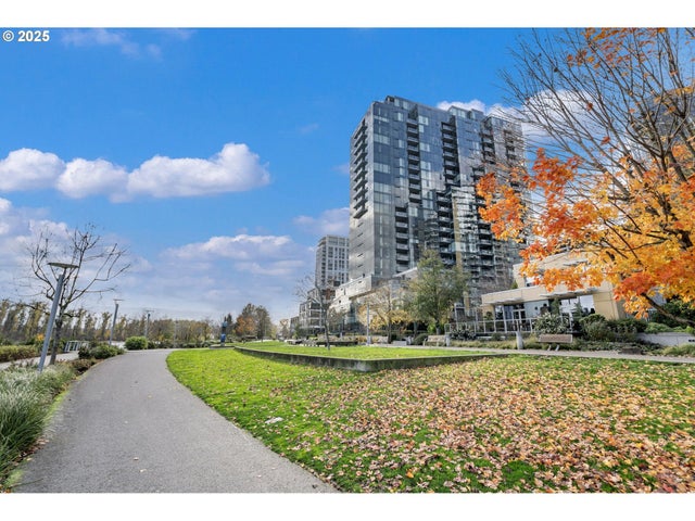 841 S Gaines St 1704, Portland