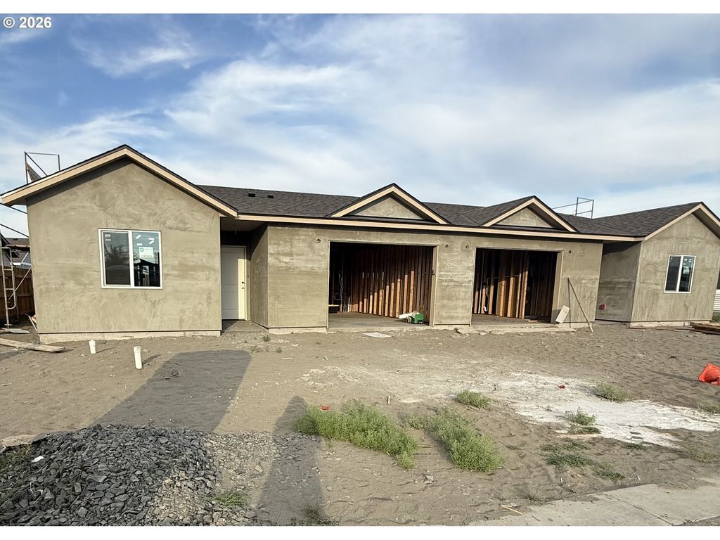 978 Ne 10th Pl, Hermiston