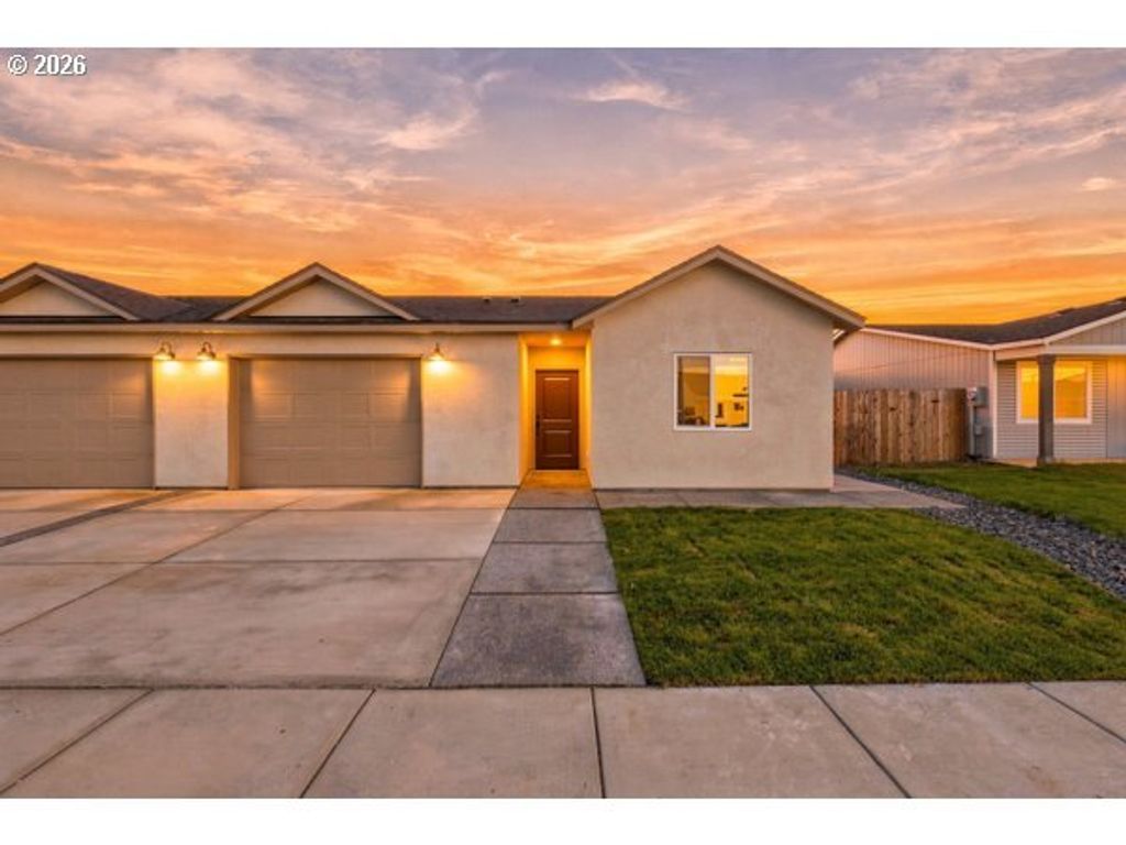 978 Ne 10th Pl, Hermiston