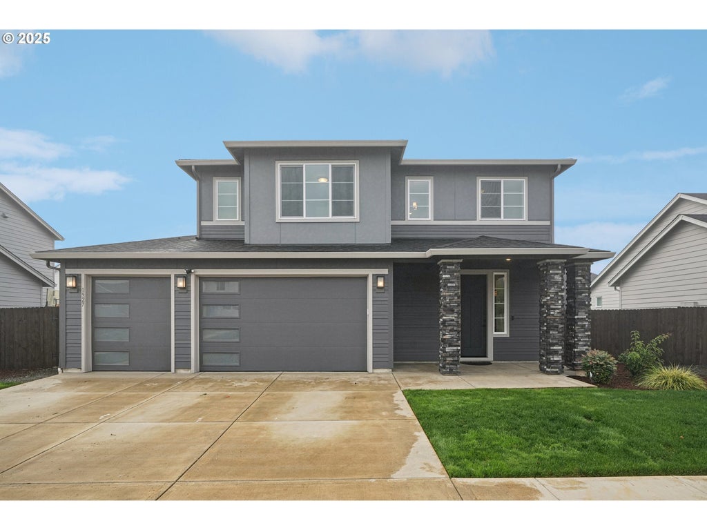 1927 Se 27th St, Battle Ground