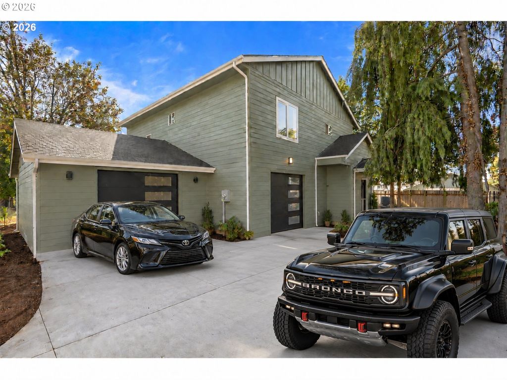 570 Holmes Ln, Oregon City