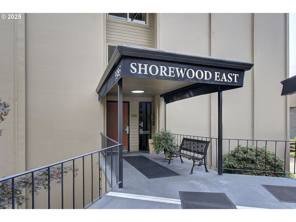 5585 E Evergreen Blvd 5203, Vancouver