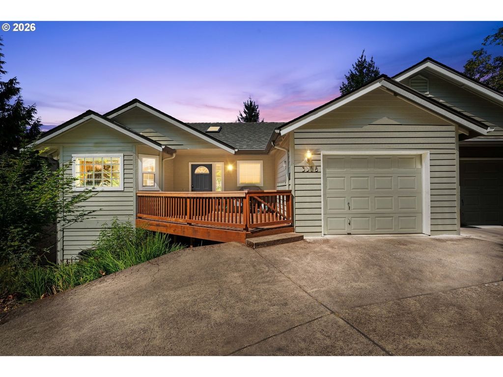 3388 Videra Dr, Eugene