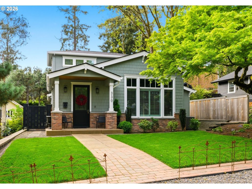 330 6th St, Lake Oswego