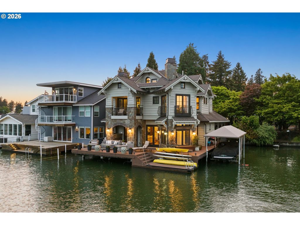 100 3rd St, Lake Oswego