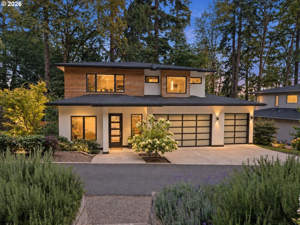 13344 Briarwood Ln, Lake Oswego
