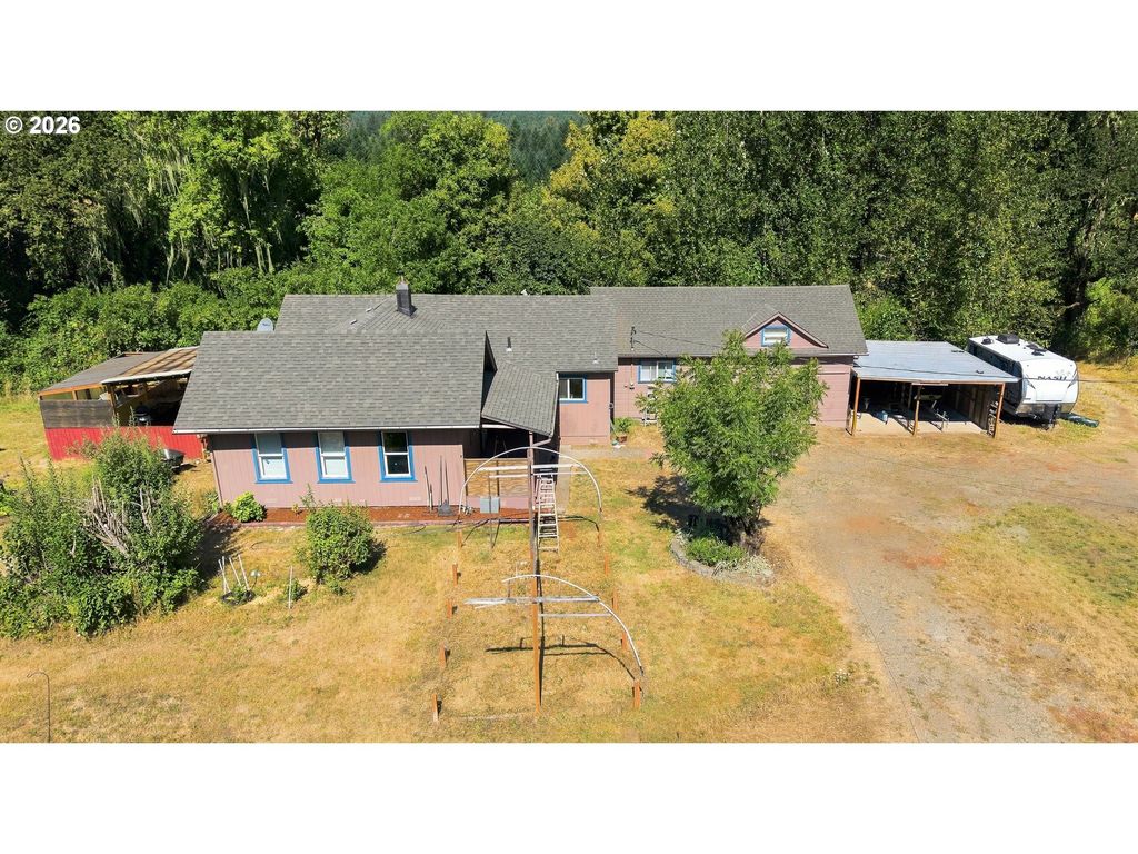 38497 Wendling Rd, Marcola