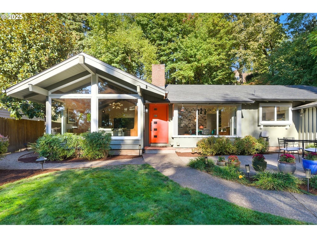 2703 Glen Eagles Rd, Lake Oswego