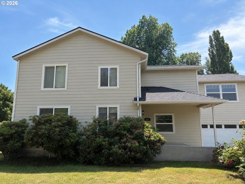 451 Oak Terrace, Sweet Home