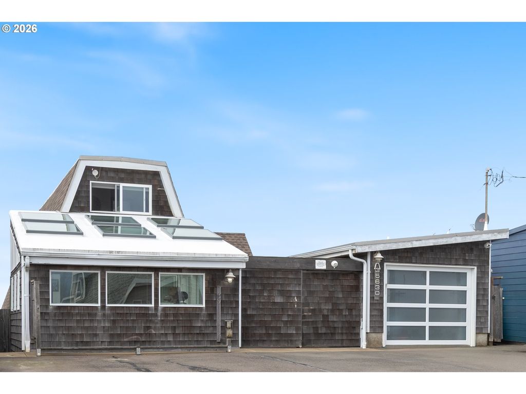 35630 Sunset Dr, Pacific City