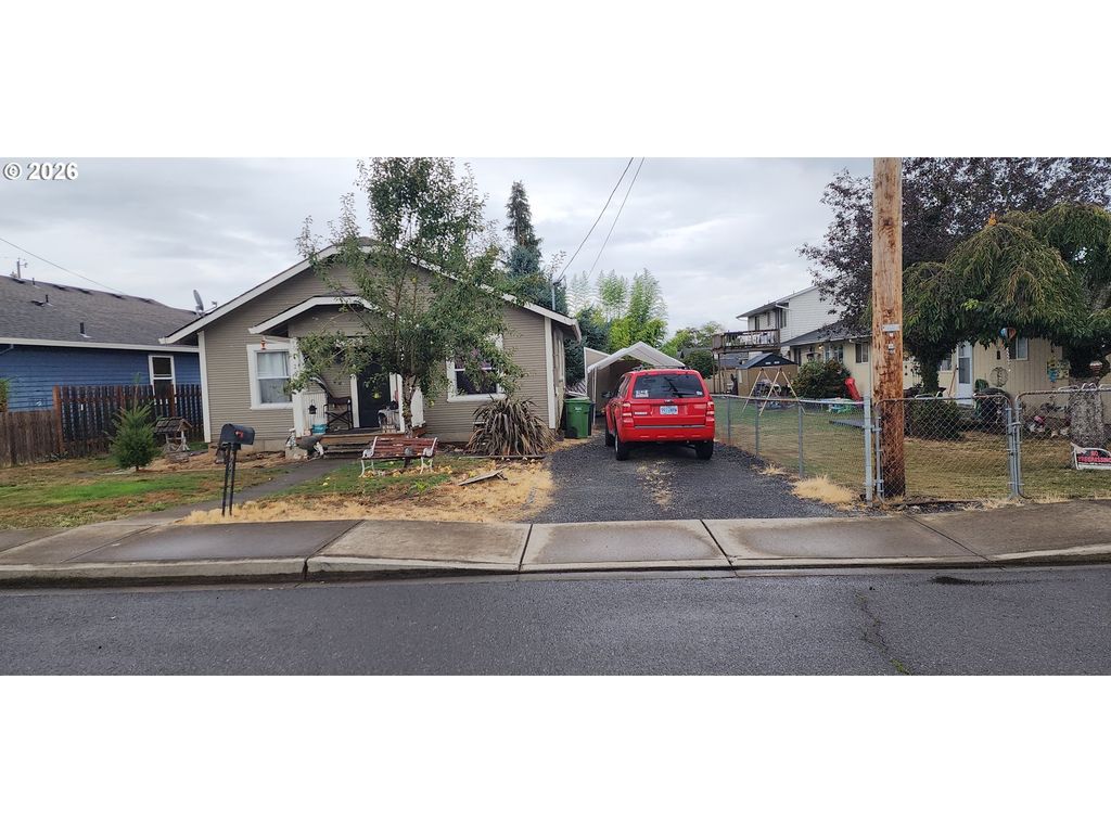 204 Crouse Way, St. Helens