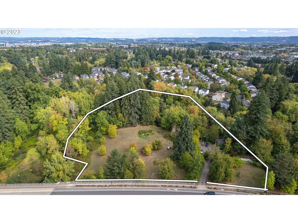6955 E Main St, Hillsboro