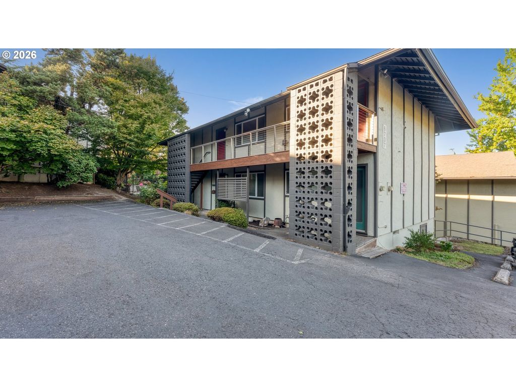 6737 Sw 30th Ave B, Portland