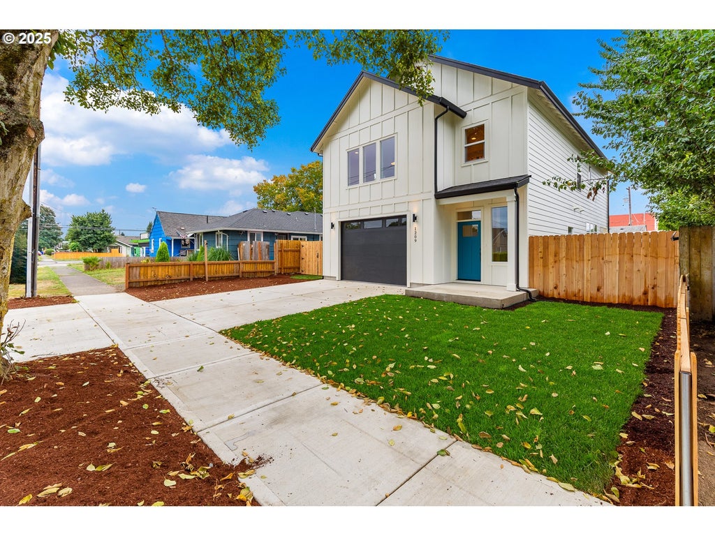 1209 S 6th Ave, Kelso