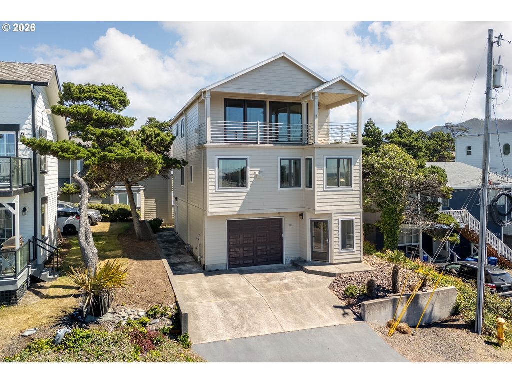 1334 Nw Harbor Ave, Lincoln City