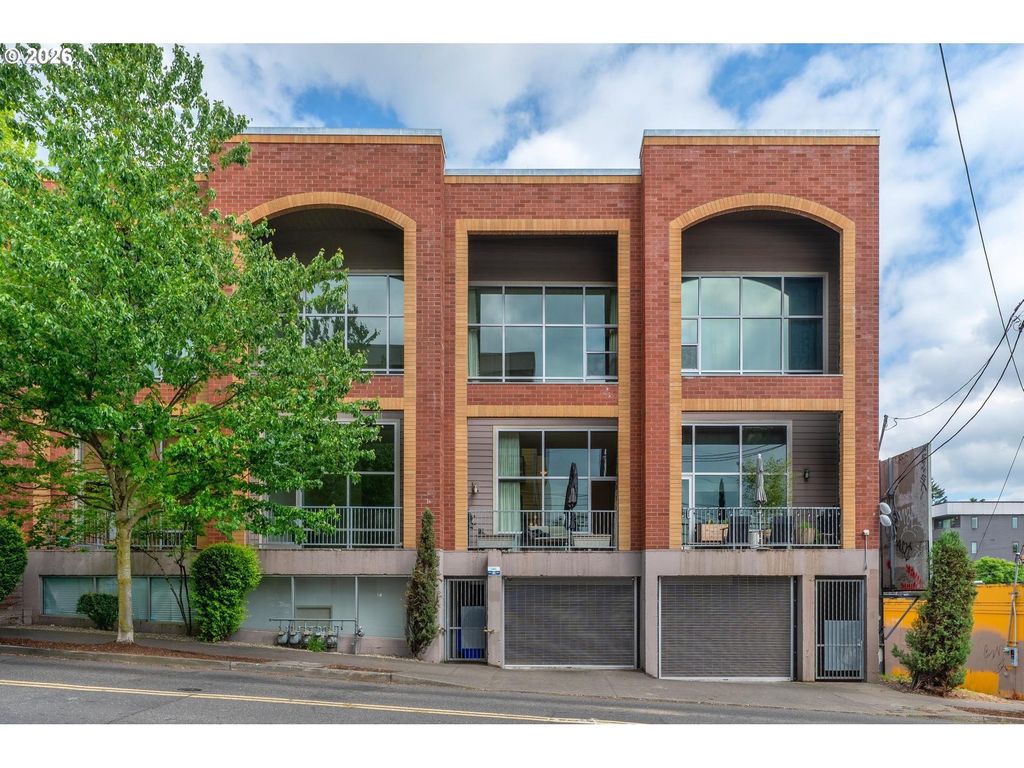 2006 Se Morrison St D, Portland