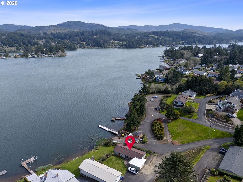 3401 Ne Yacht Ave, Lincoln City