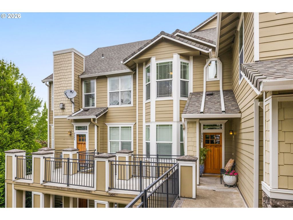 3595 Summerlinn Dr, West Linn