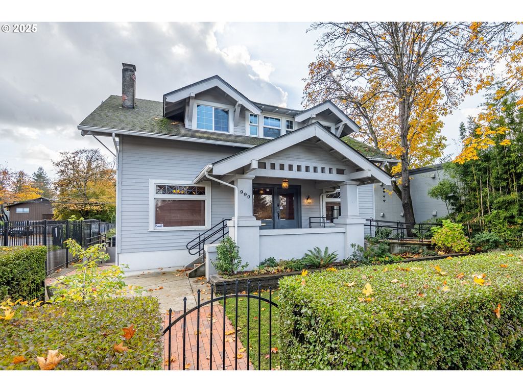 990 W 7th Ave, Eugene