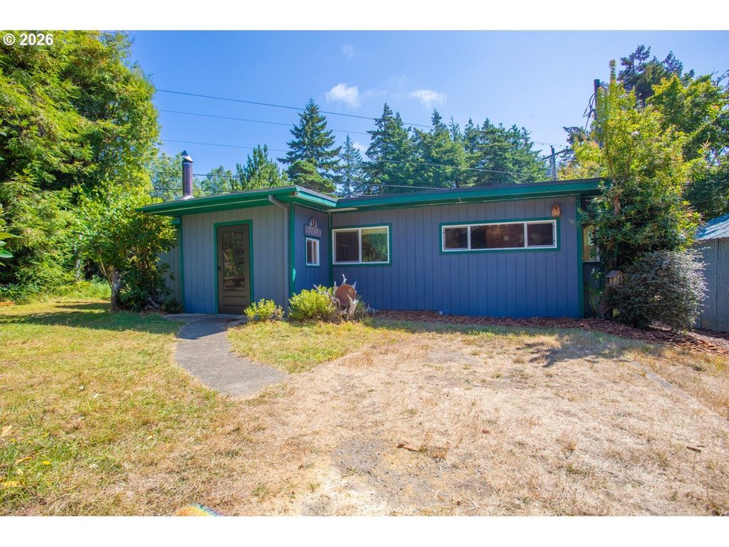 87202 Mctimmons Ln, Bandon