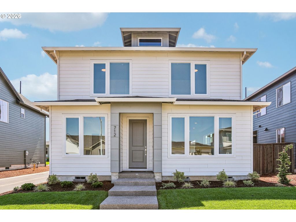 712 Magnolia Ave, Woodburn