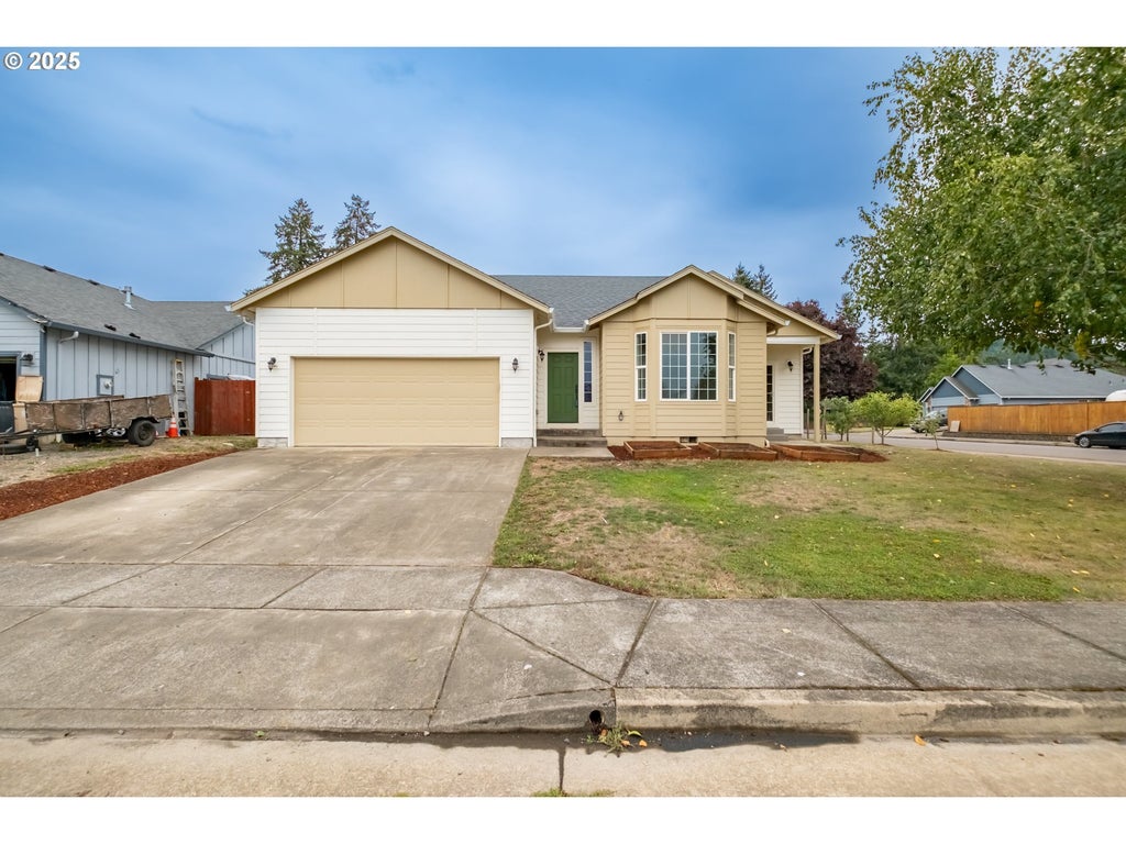 38601 Dogwood St, Scio