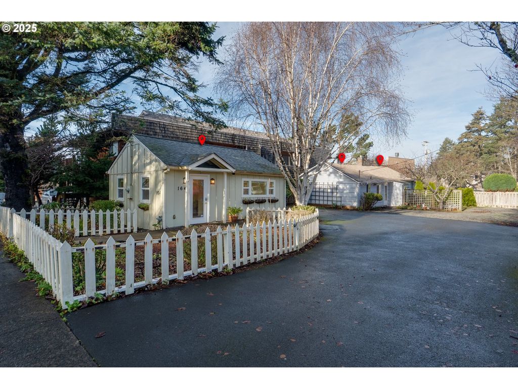164 Sunset Blvd, Cannon Beach