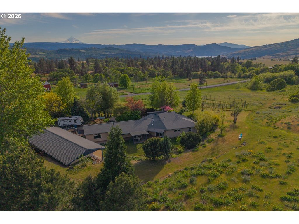199 Old Highway 8, Lyle