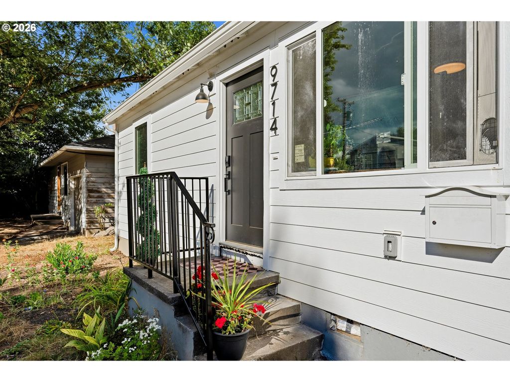 9714 N Van Houten Ave, Portland