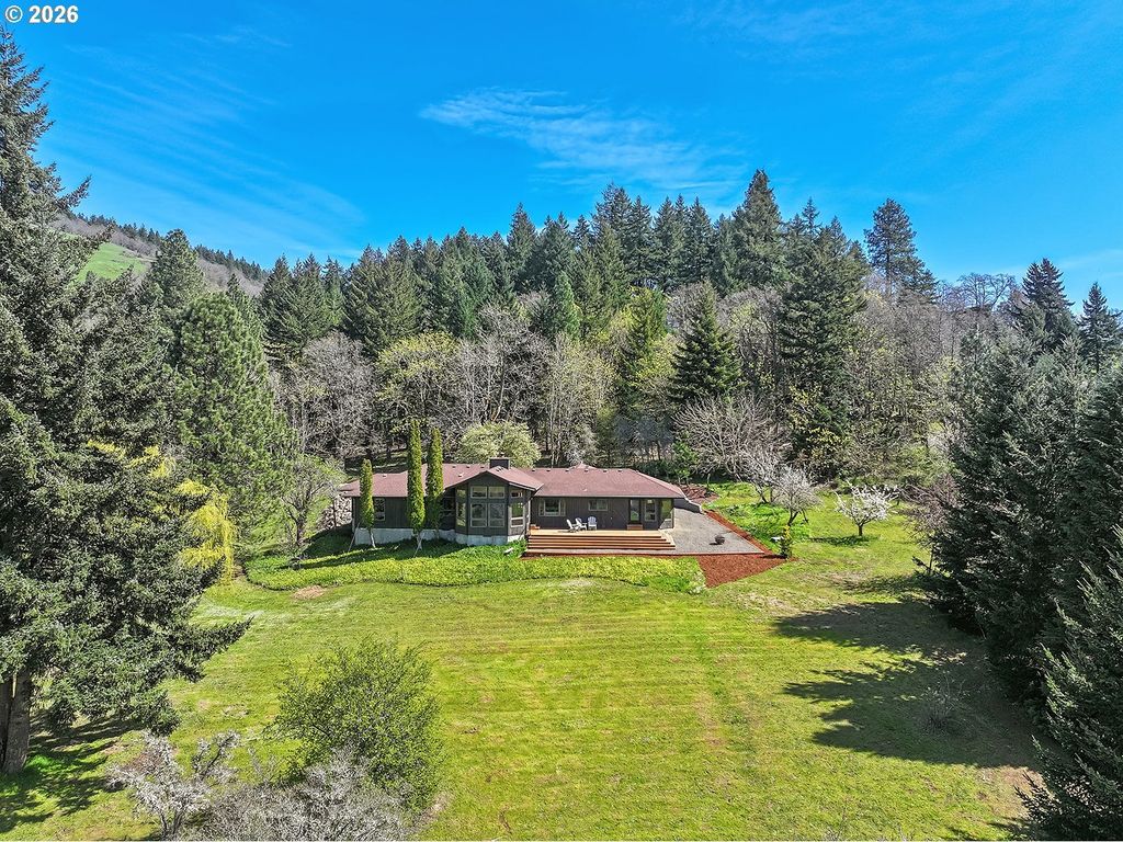 201 Nw Country Place Rd, White Salmon