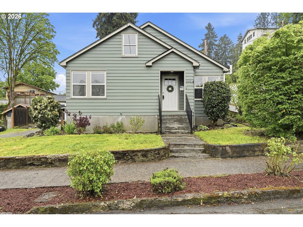 1102 Center St, Oregon City