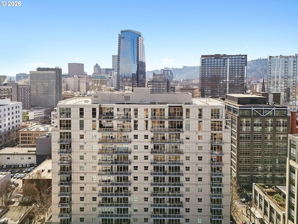 1025 Nw Couch St 717, Portland