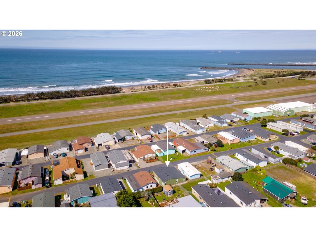 94120 Strahan St 50, Gold Beach