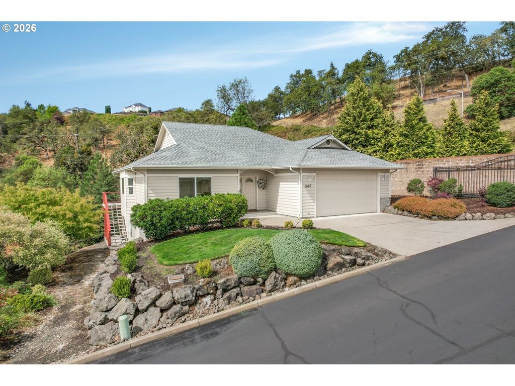 560 Nw Rachel Lynn Way, Roseburg