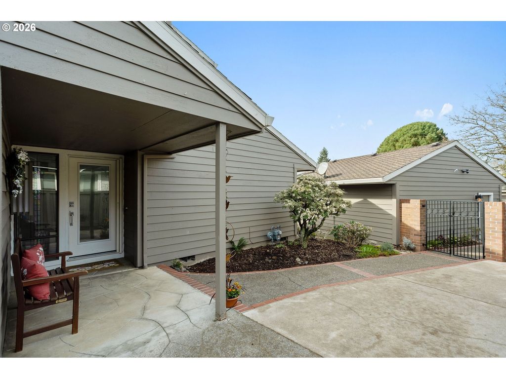 32540 Sw Lake Point Ct, Wilsonville