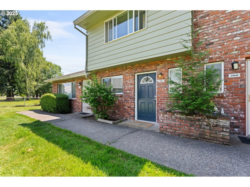 2062 Ne Hogan Dr, Gresham