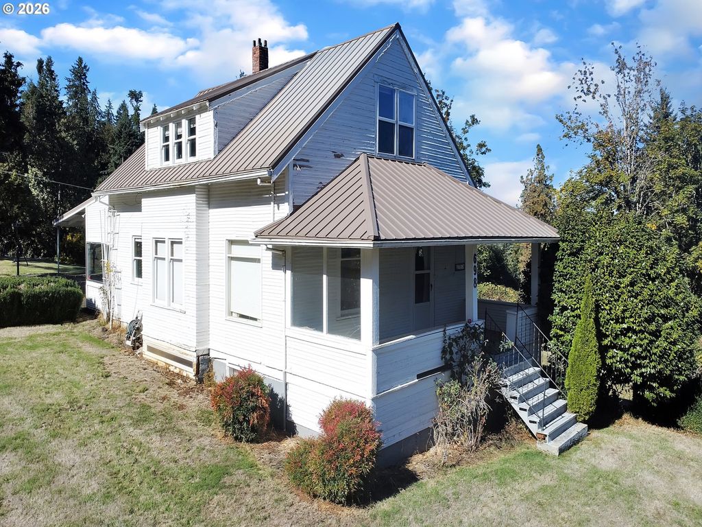 698 Grandview Ave, Scotts Mills