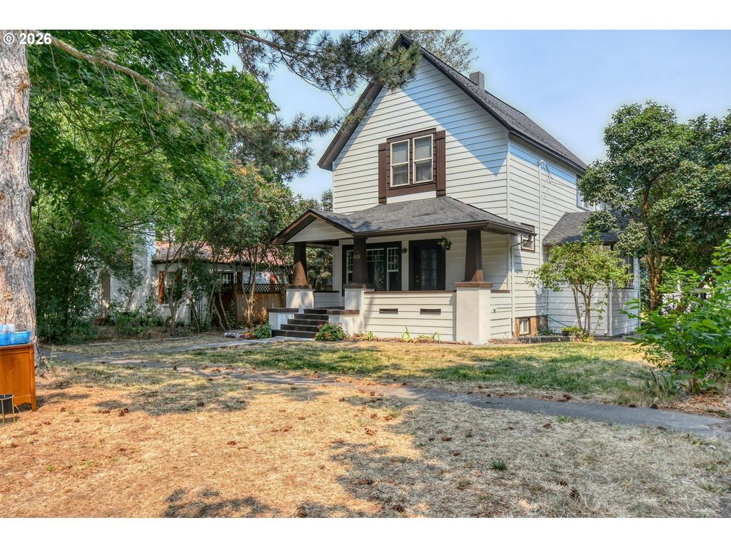 415 Van Buren St, Athena