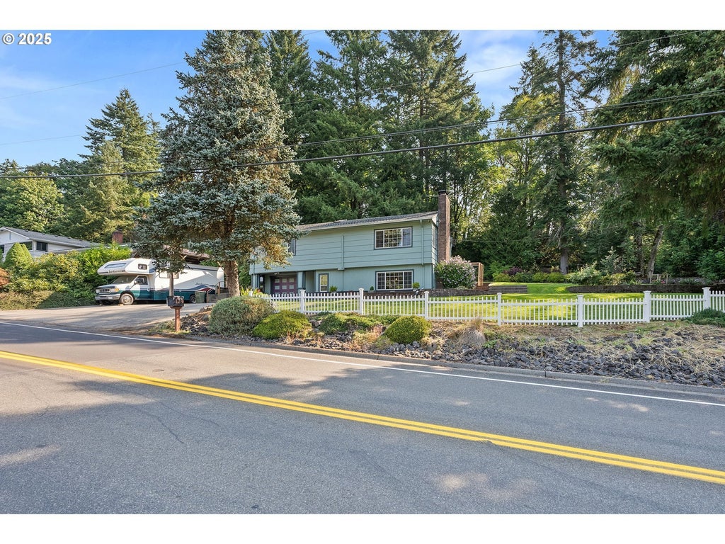 124 Alpha Dr, Longview