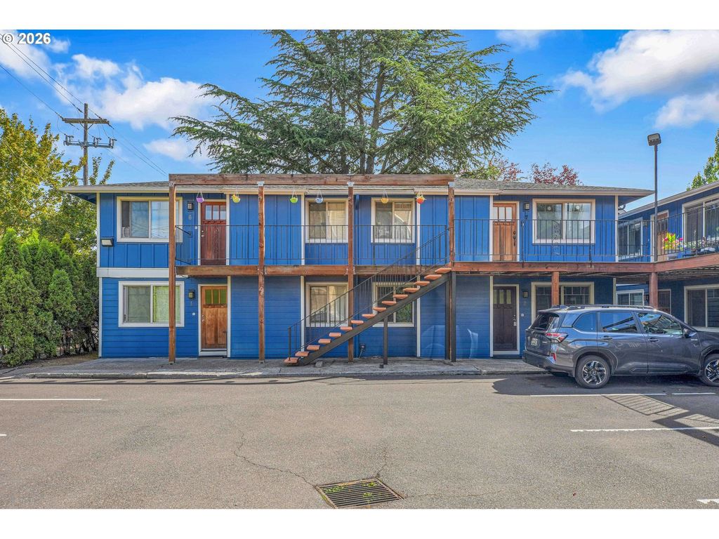 4956 Ne 9th Ave 2, Portland