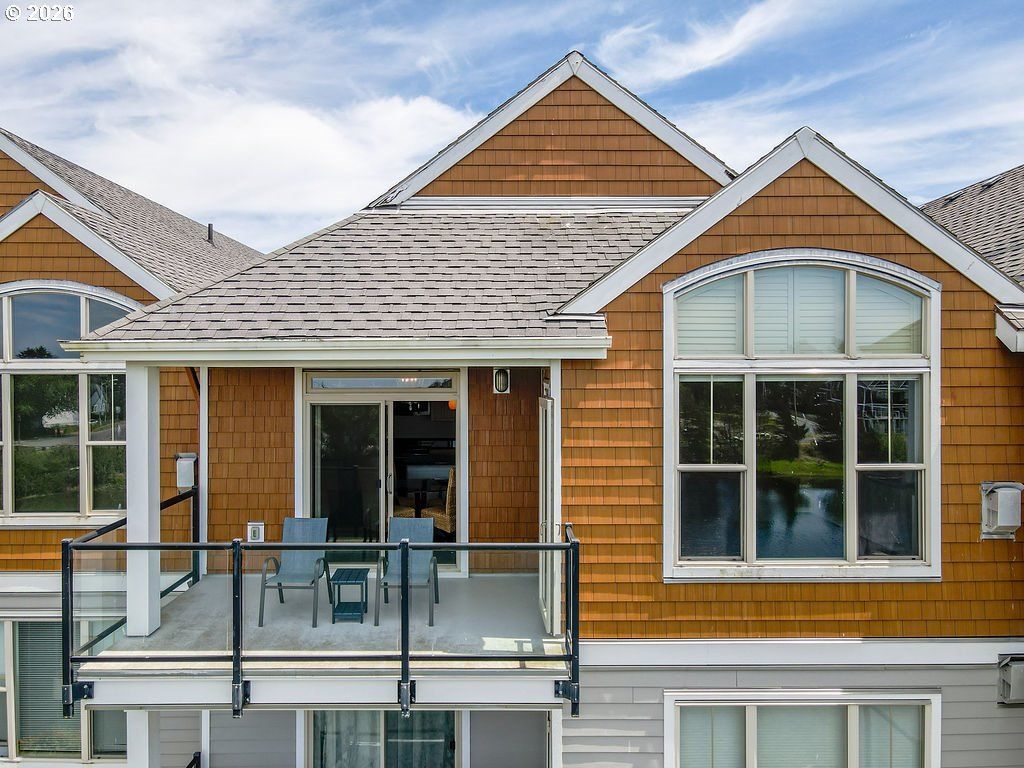 1000 N Holladay Dr 408, Seaside