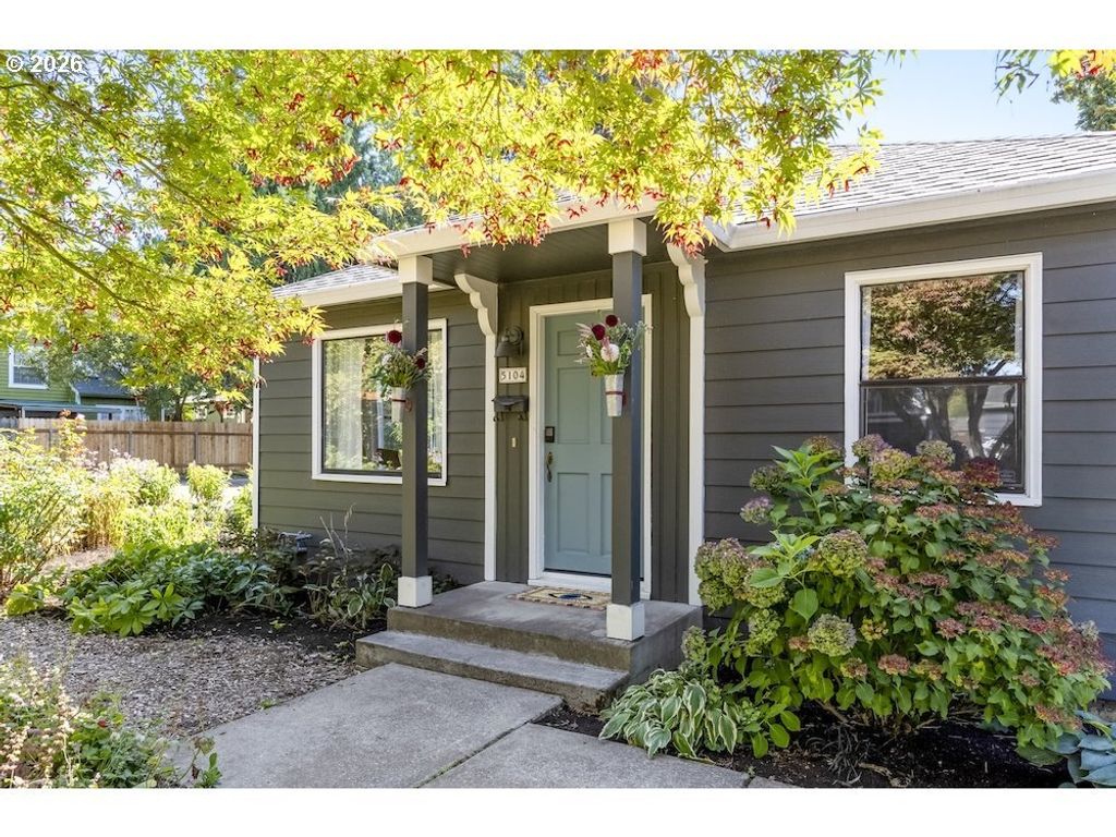 5104 Se Long St, Portland