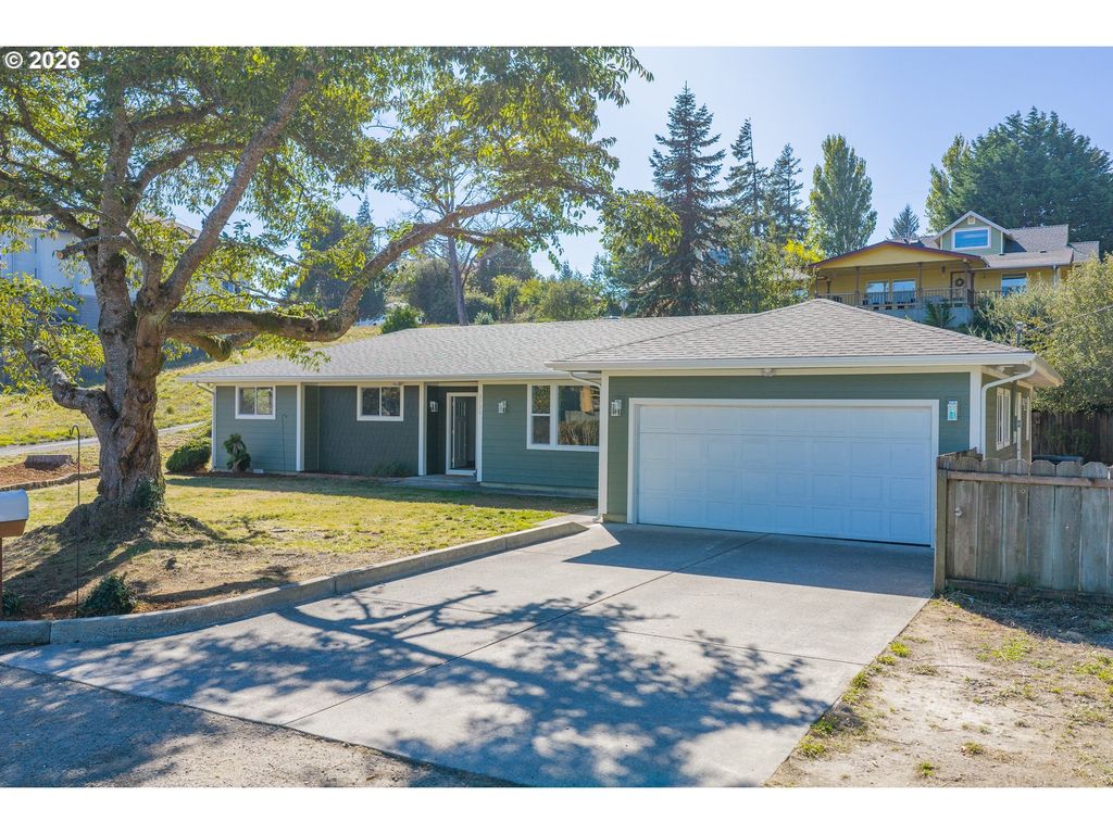 3726 Stanton Ave, North Bend