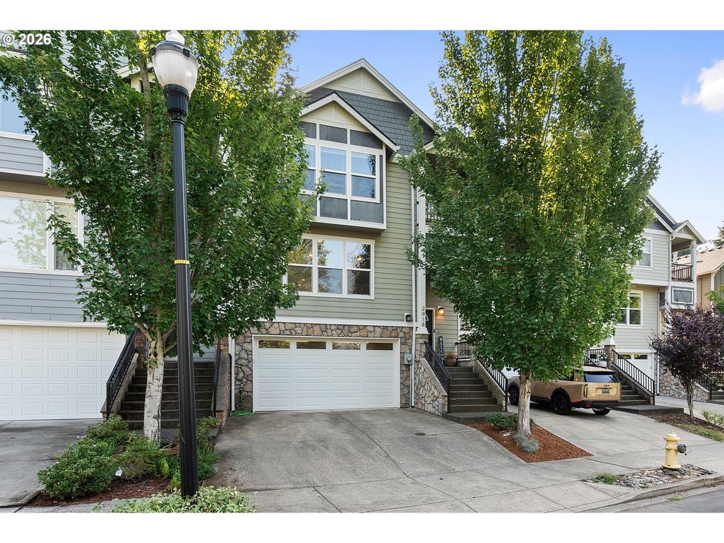 2918 W 9th St, Washougal