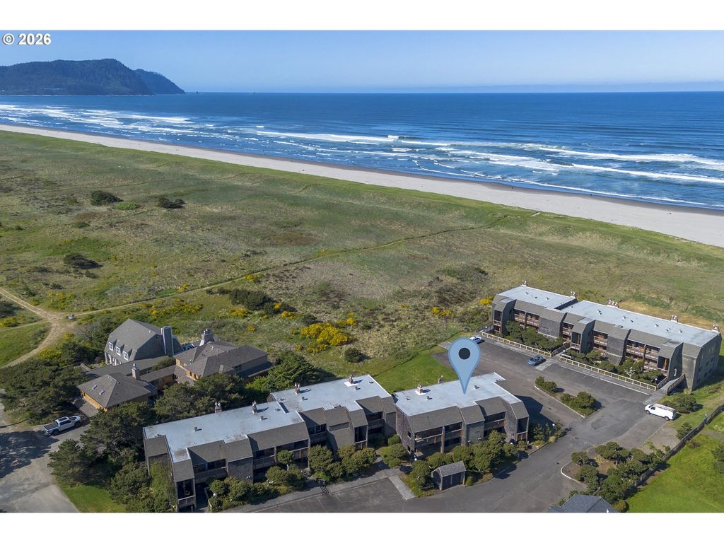 856 Neacoxie Blvd, Gearhart