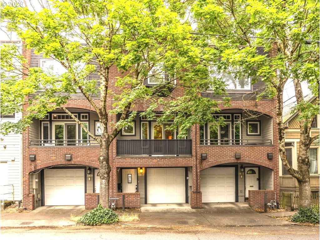 2667 Nw Thurman St, Portland