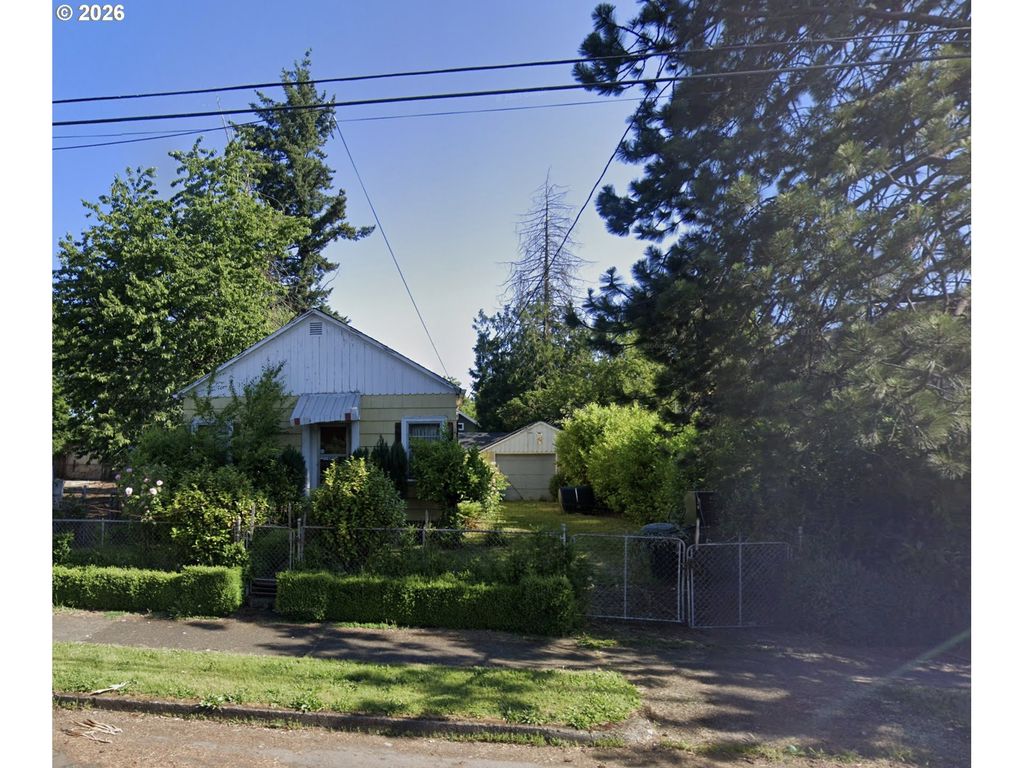 9727 Se Reedway St, Portland