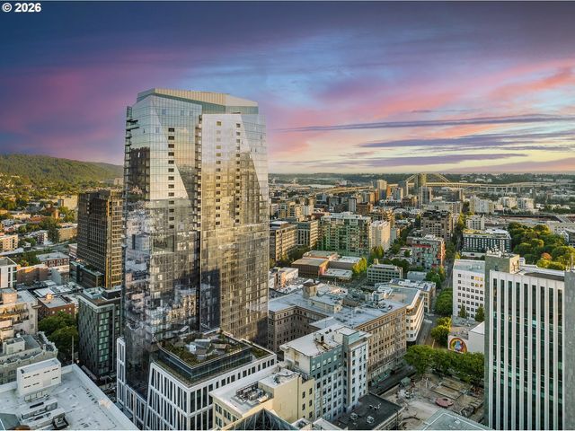 550 Sw 10th Ave 2502, Portland