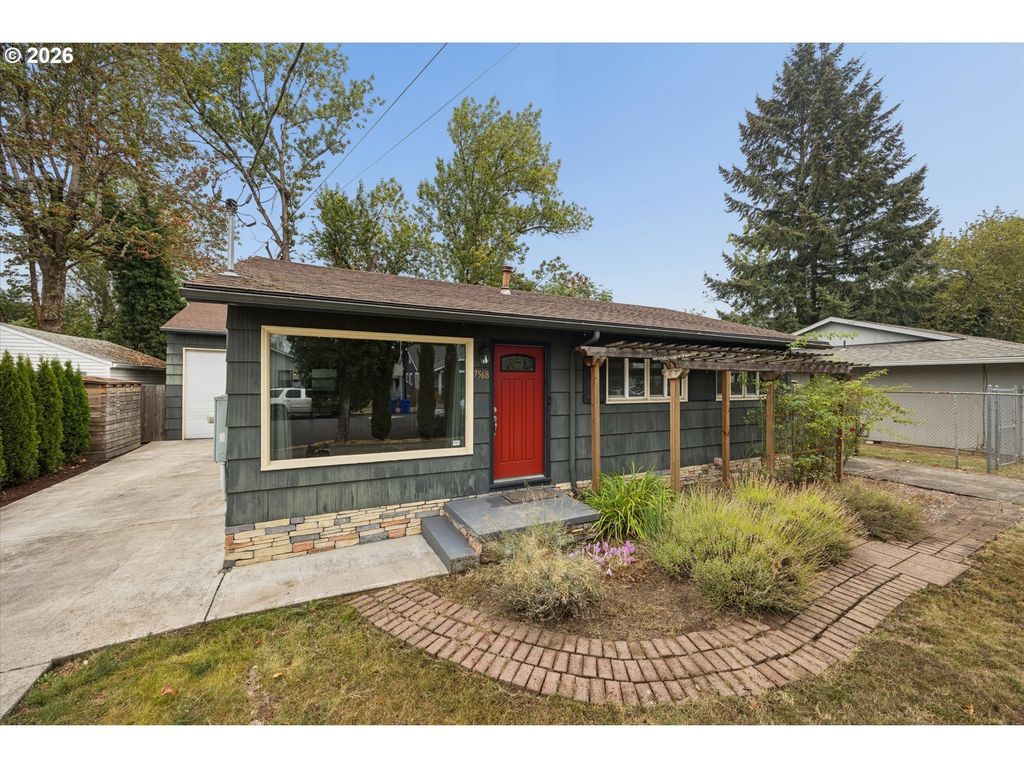 7568 N Gilbert Ave, Portland