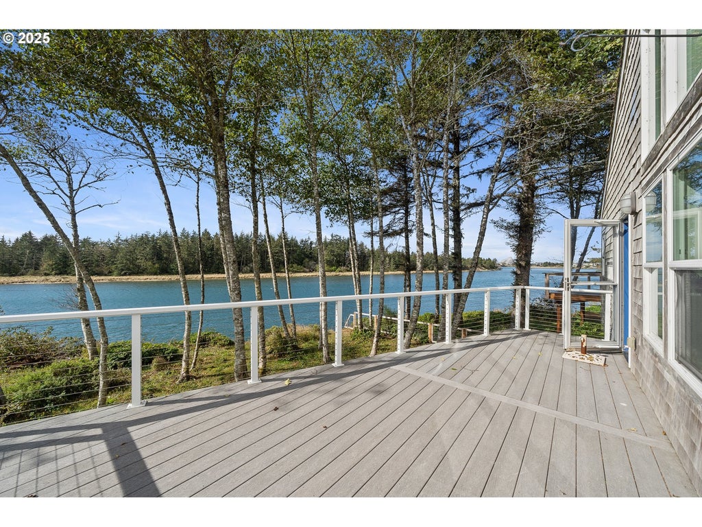 36720 Brooten Rd, Pacific City